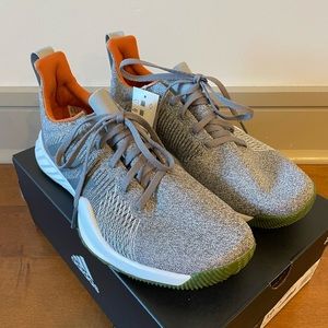 NEVER WORN MENS ADIDAS SIZE 10